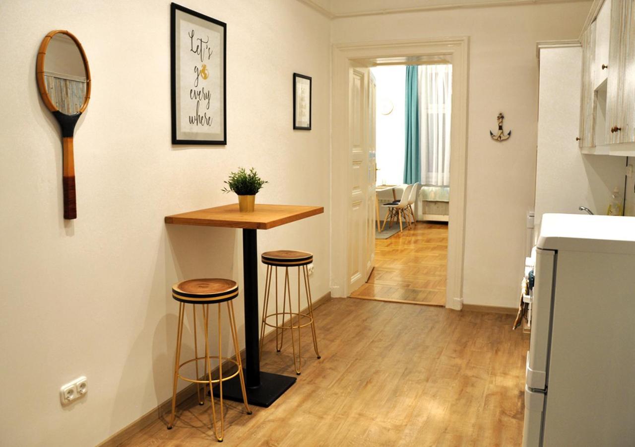 Cozy Design Home - Near Keleti & Citypark Budapest Exteriör bild